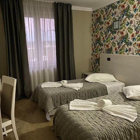 Grand Master Hotel Dej Bagian luar foto