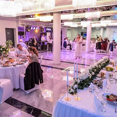 Grand Master Hotel Dej Bagian luar foto