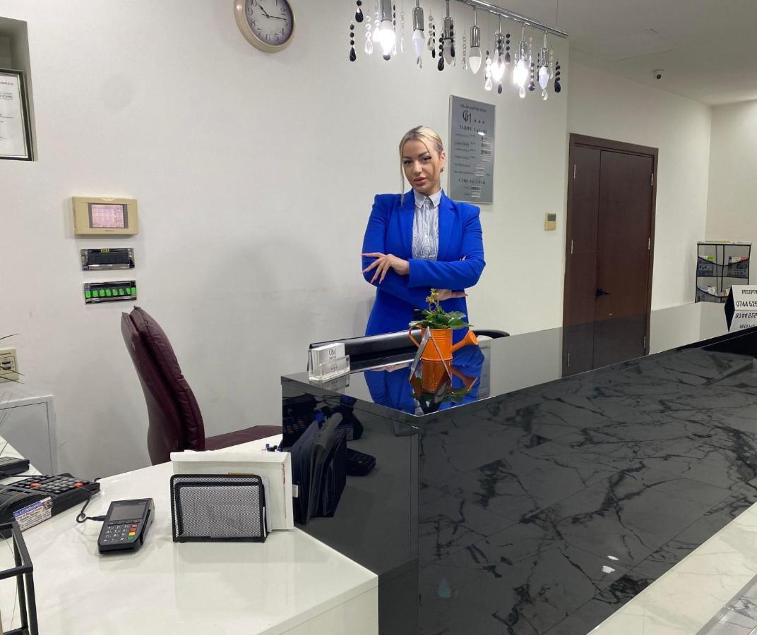 Grand Master Hotel Dej Bagian luar foto